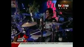 Download lagu Cockpit - DODO (Genesis) @RadioShow_tvOne 2012_06_12_23_19_50.avi