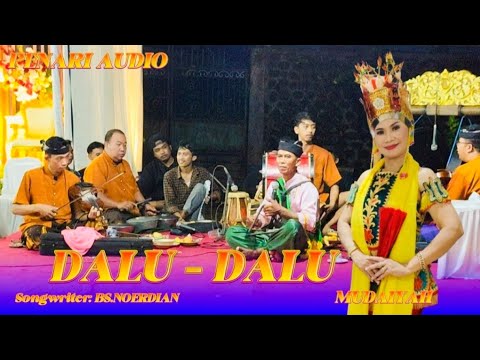 DALU DALU GANDRUNG - MUDAIYAH By Uni Using || live Wisata Osing kemiren 2024