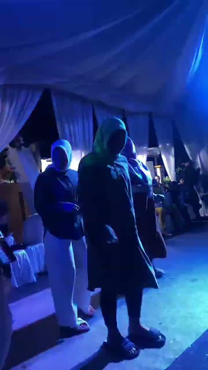 Pesta Kampung goyang poco-poco