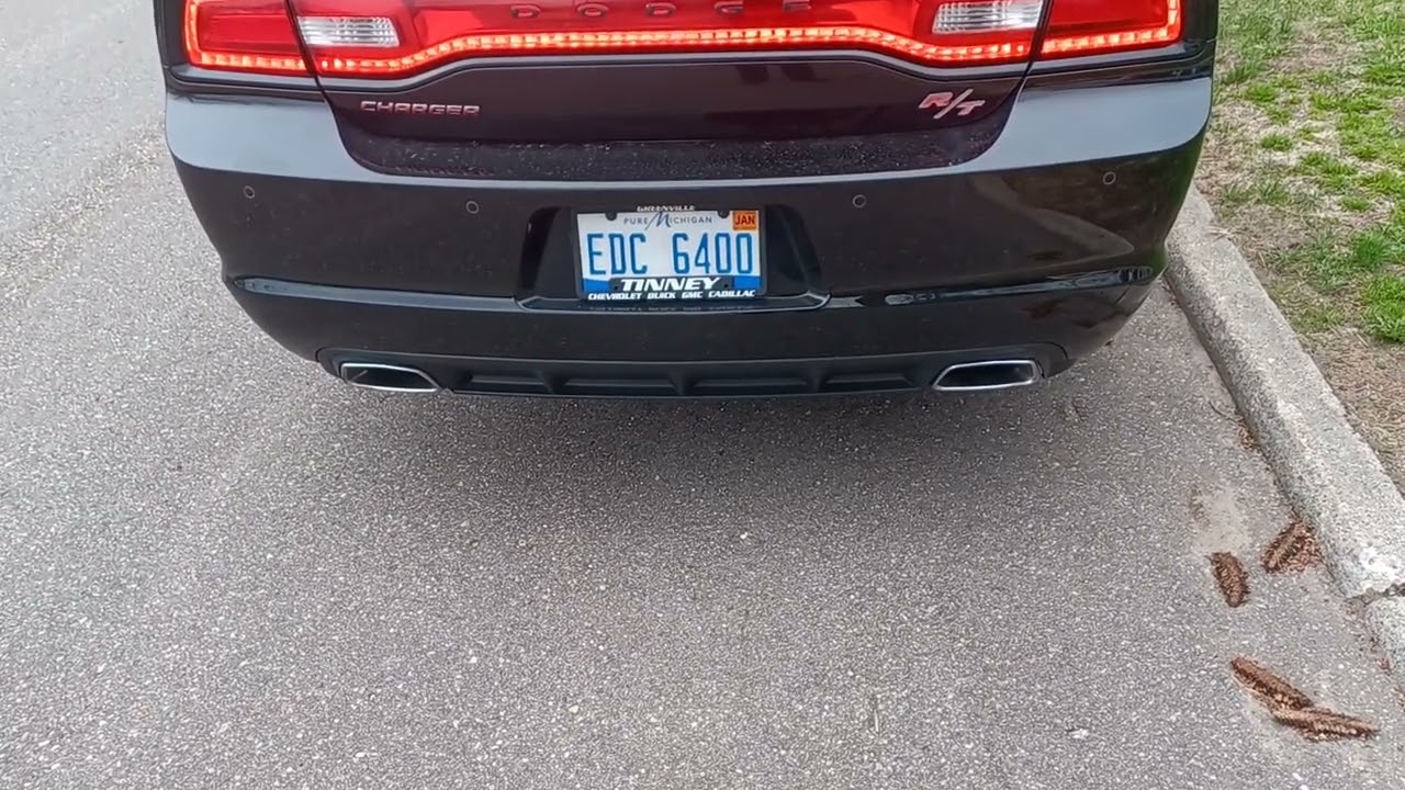 5.7 hemi with 6.4l cam and jba shortty headers.