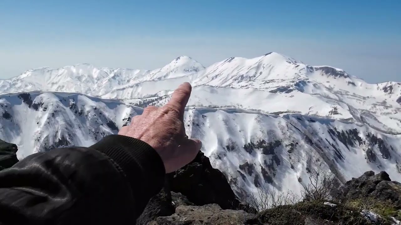 Skiing Mt Myoko east face from summit (2446 meters), Myoko, Niagata Prefecture, Honshu, Japan