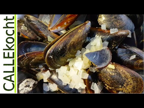 Video: Wie Man Muscheln In Cremiger Knoblauchsauce Kocht