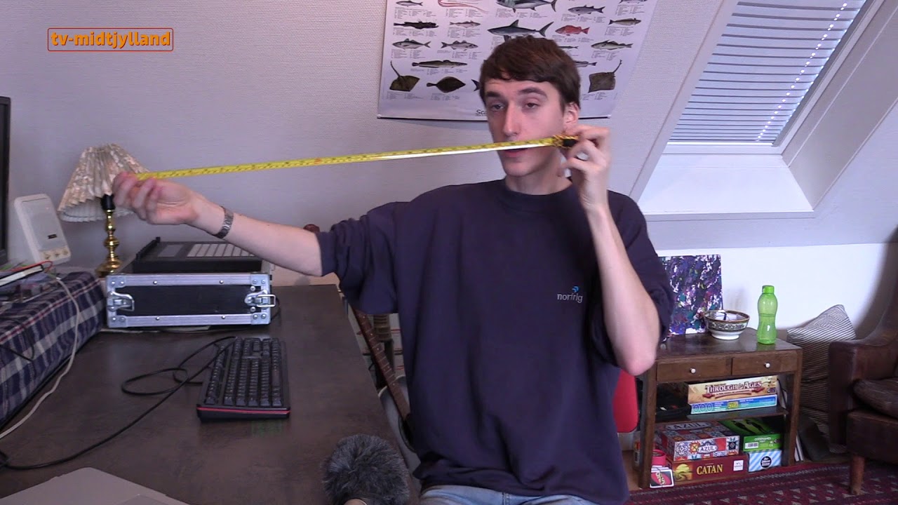 Computernørd - Lær at bruge blindskrift - TV Midtjylland - YouTube