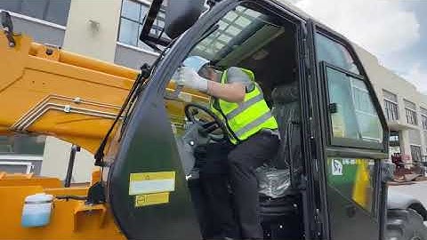 SOCMA Telescopic Forklift Operation Video