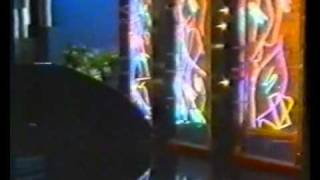 Video thumbnail of "Umberto Tozzi alla TV tedesca nel 1983.wmv"