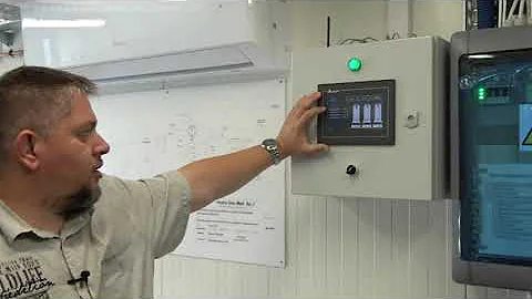 Medical gas container with oxygen generator and cylinder filling