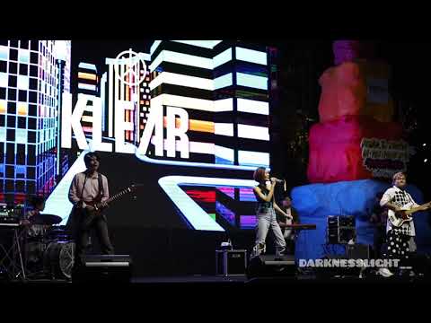 20221126 || กระโดดกอด - Klear || Mega Park @ Mega Bangna