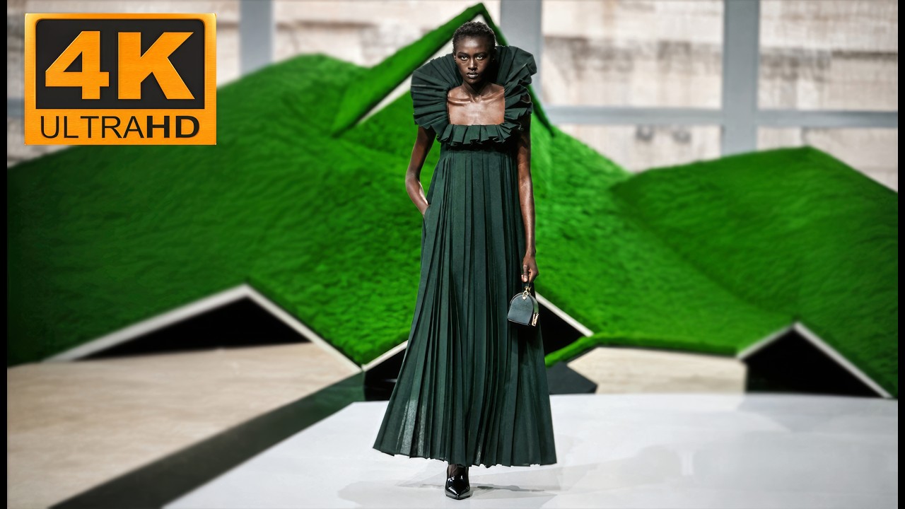 Louis Vuitton | Fall/Winter 2026/27 | Paris Fashion Week - 4K