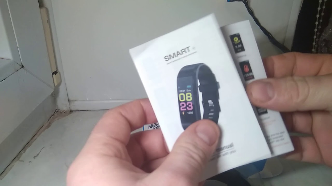 ID115 Plus 0,96-дюймовый умный браслет из магазина CearBest .