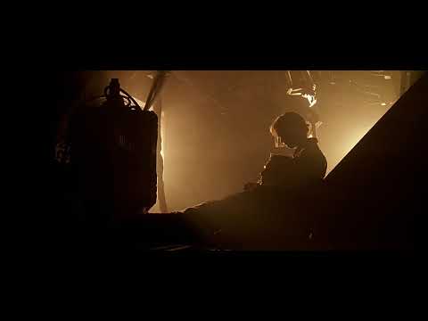pitch-black/best-scene/keith-david/radha-mitchell/cole-hauser/les-chantery/sam-sari/firass-dirani