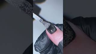 ✨ Pure sparkle magic! 💎💅 Watch as Brand Ambassador Amy Emmerman applies our Diamond Dust Gel