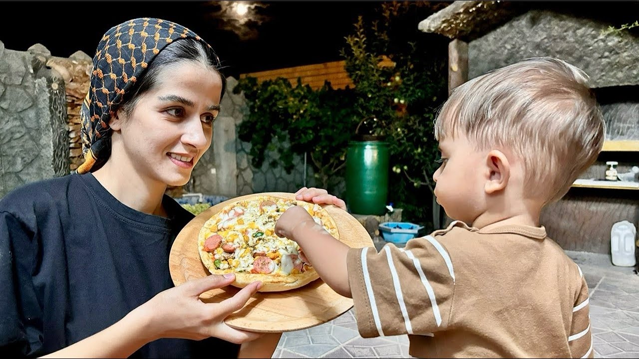 Cooking Fiery Iranian Pizza on Fire🍕🔥| Apple Picking & Making Compote🍏