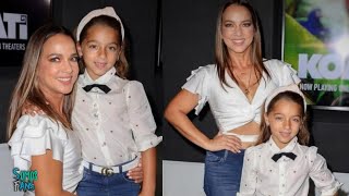 ADAMARI LÓPEZ  LUCE SU INCREÍBLE FIGURA JUNTO A SU HIJA ALAIA