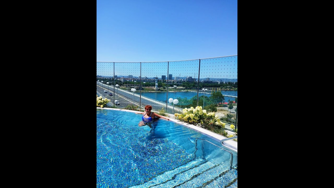Лучший отельный бассейн Европы!/The best hotel pool in Europe! 