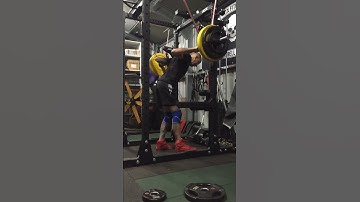 100kg Reverse Band Squat