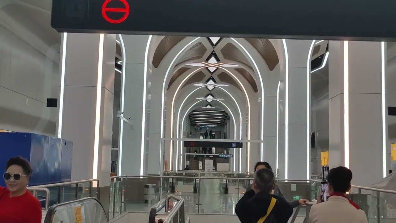 Shenzhen Metro #13 Station Shigu