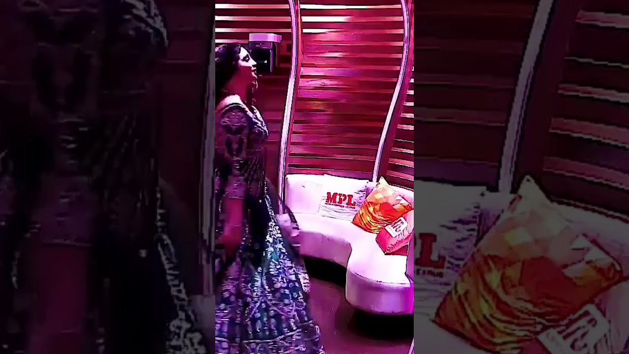 arshi khan entry in 🥵 