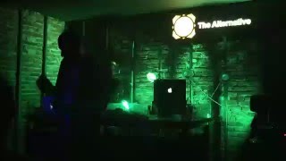 Sansar Salvo & Dj Suppa 9 Ekim 2015 Eskiyeni Yazmak Lazım