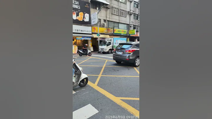 【庶民法官】一大早就檢舉四台車 你不禮讓行人我就搞死你 - 天天要聞