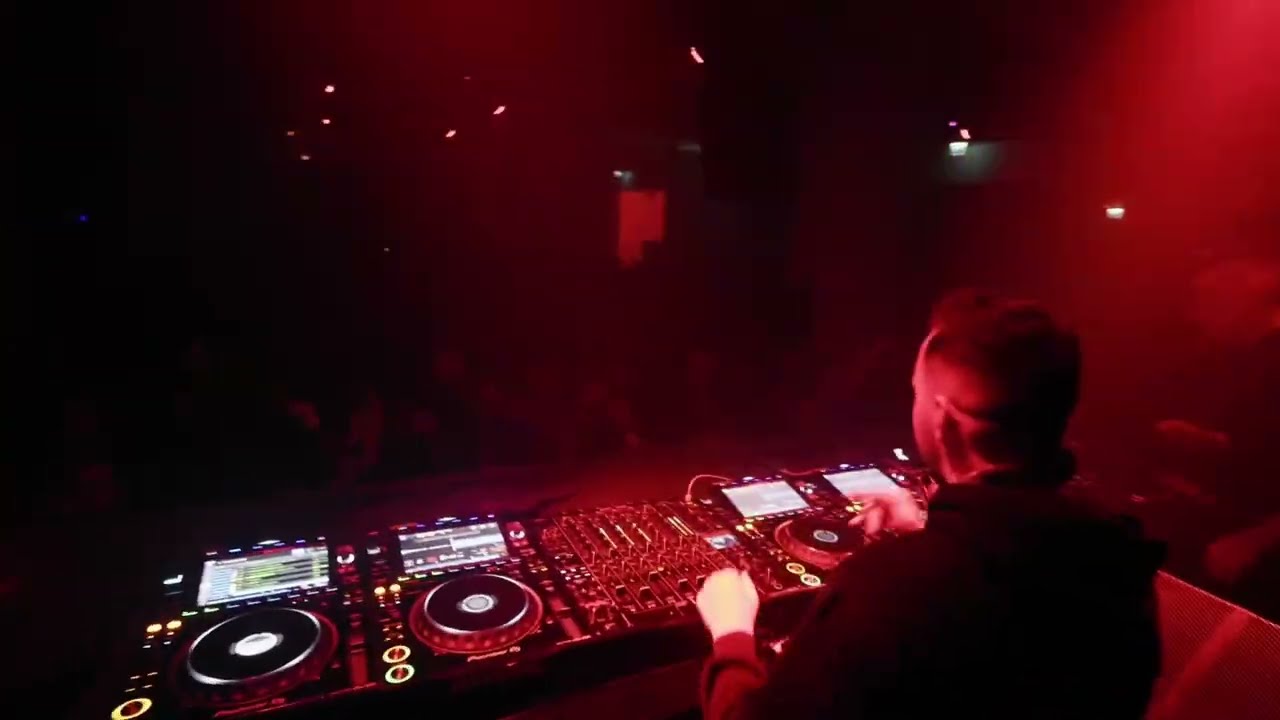 Raul Young @ Arzenál Budapest (hosted by Black Mamba) 20-12-2024