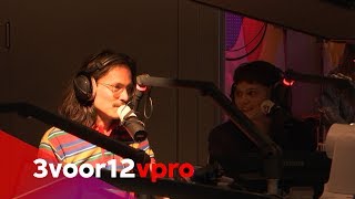 Download Lagu Pop vs. credible en bananen en Nutella mee op tour met Popronde favoriet Nausica MP3