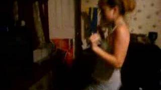 girl dancin