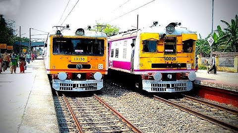 Perfect Train Crossing | Two Generation of EMU Trains | Katwa-Bandel Local meets Bandel-Katwa Local