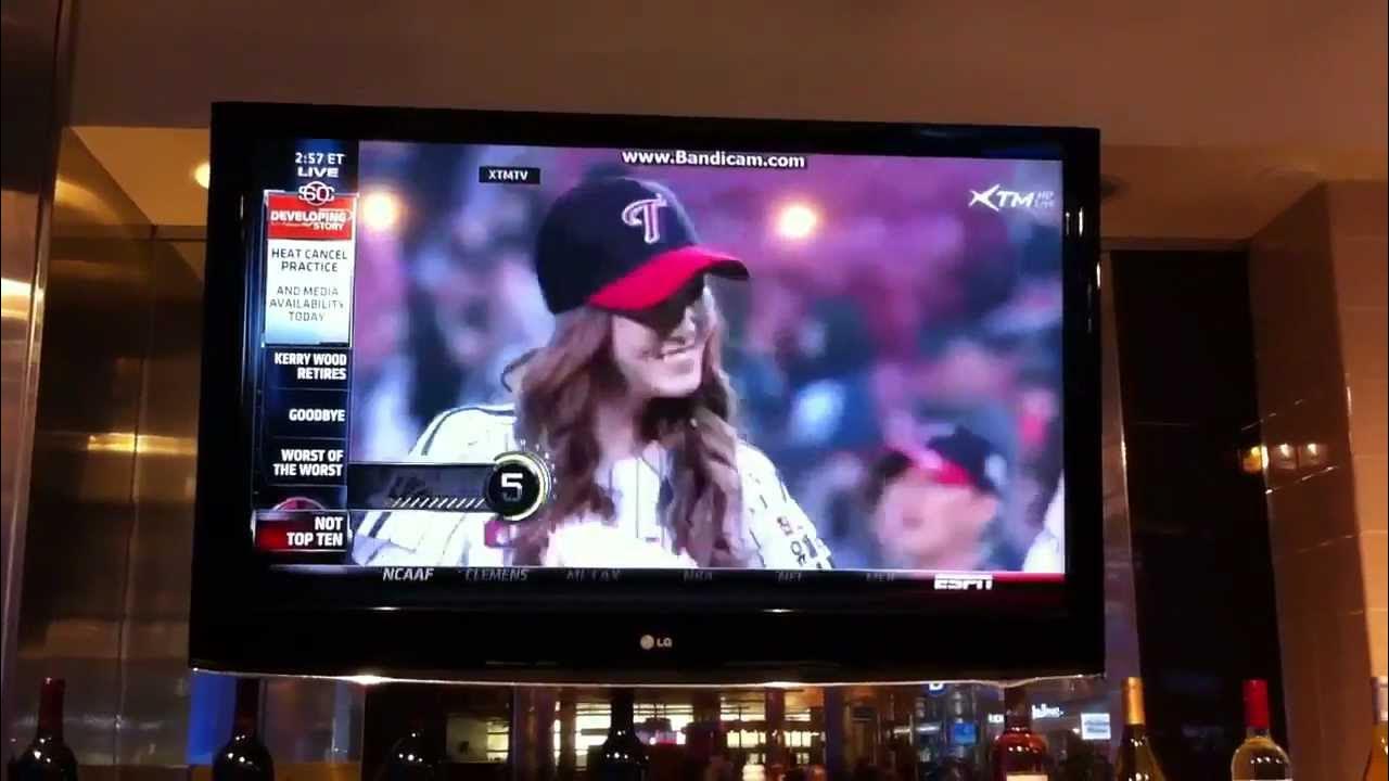 Jessica Jung SNSD pitch on ESPN 