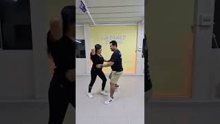 Nuevas figuras de bachata para practicar 🔥  Suscríbete a mi canal #leobachatero #bachata #shorts