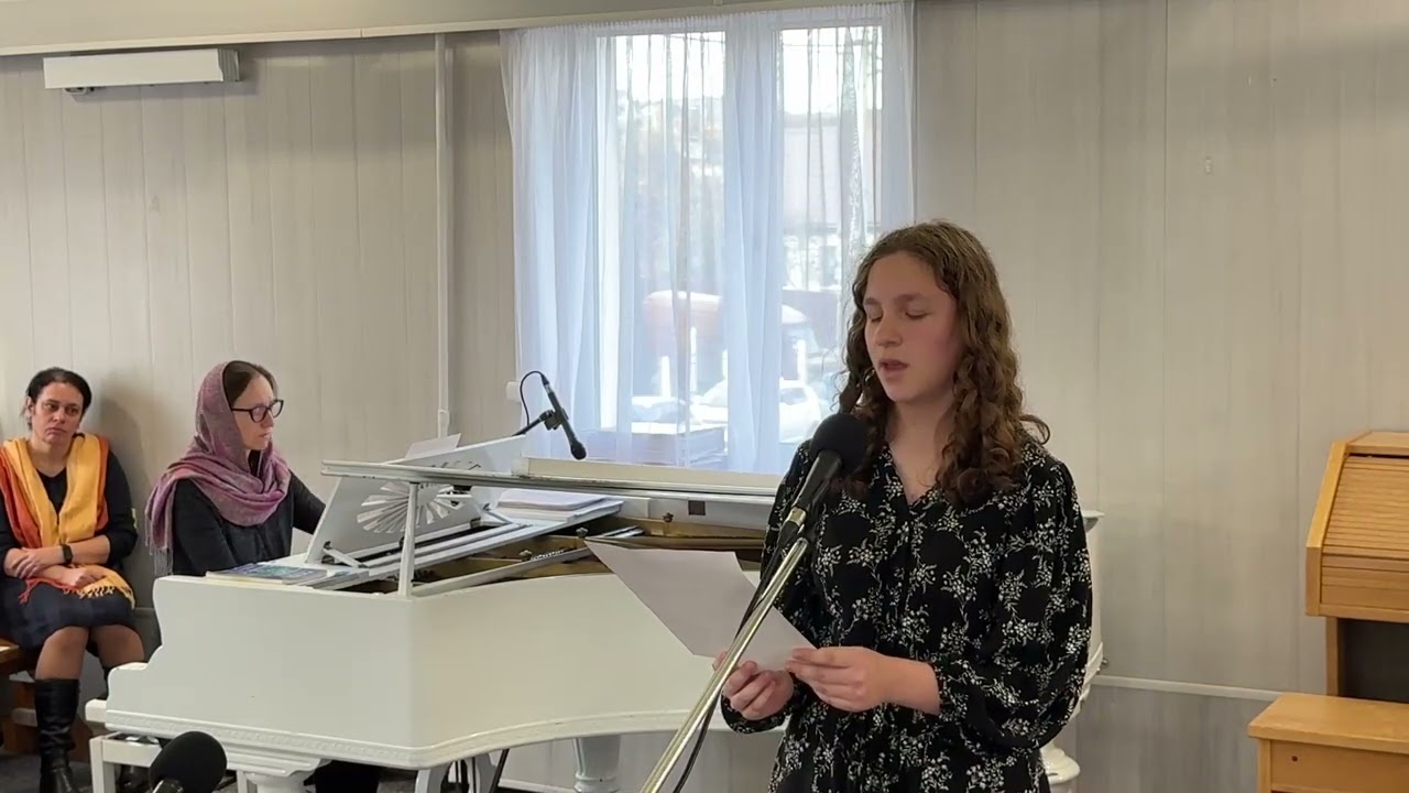 ДАЛЕКО, ДАЛЕКО, ДАЛЕКО... / Соня Щербакова, соло