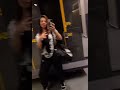 توانا تغني اغنية عربية 