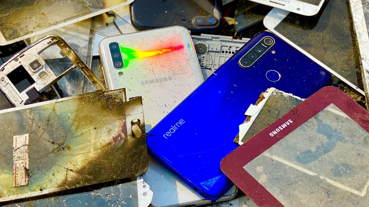 Amazing Restoration | Restoring Very old Phone , Looking For Old smartphones In Trash