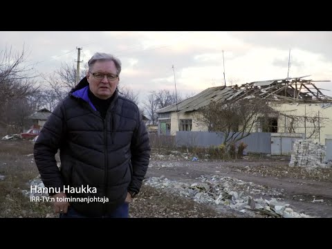 Video: Pelkäävätkö haukat pöllöjä?