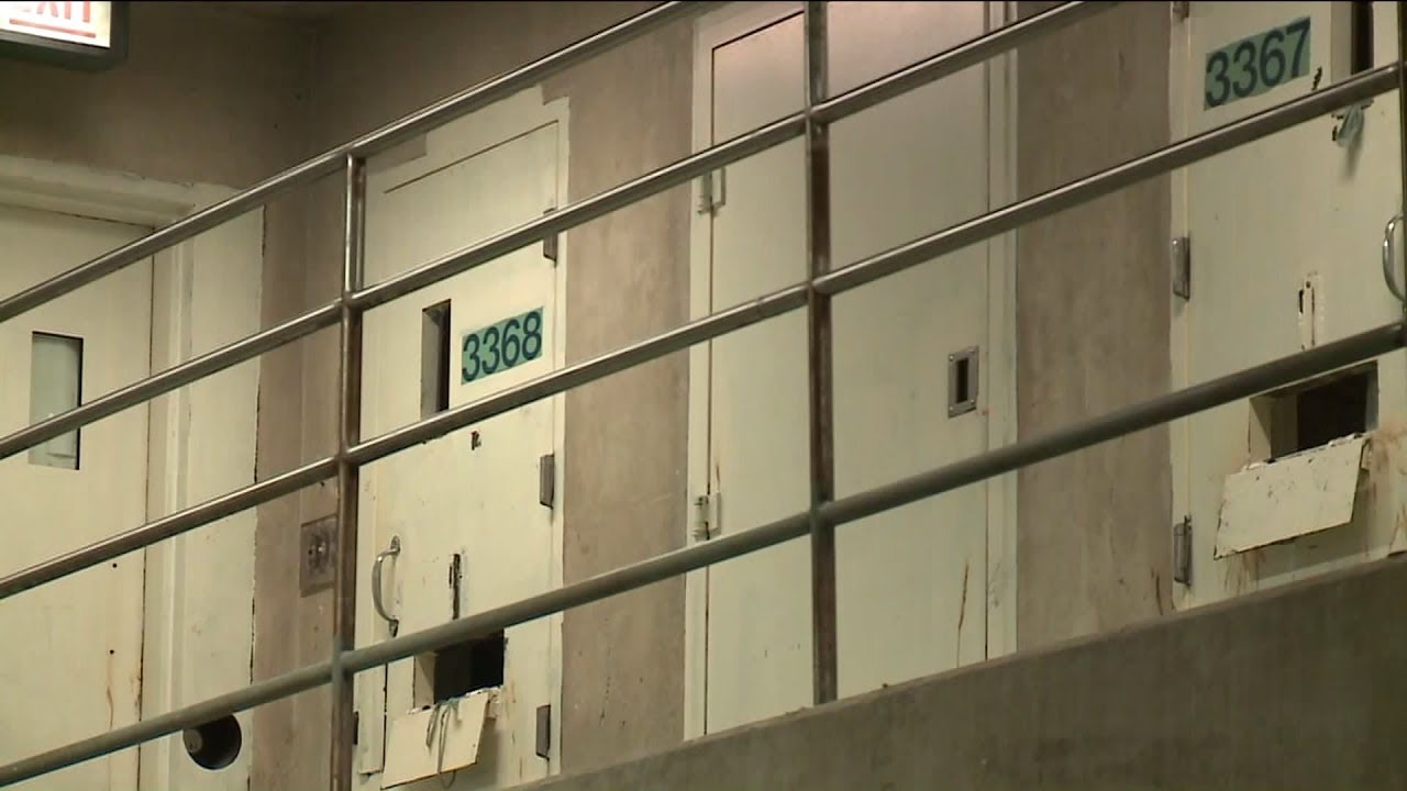 Recently Released Cook County Jail Detainee Describes Conditions YouTube