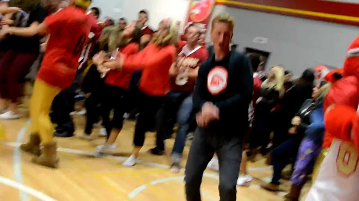 Mouat Does Gangnam Style