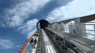 Follow us on twitter http://www.twitter.com/themeparkreview and
facebook http://www.facebook.com/themeparkreview - take a front seat
ride california screa...