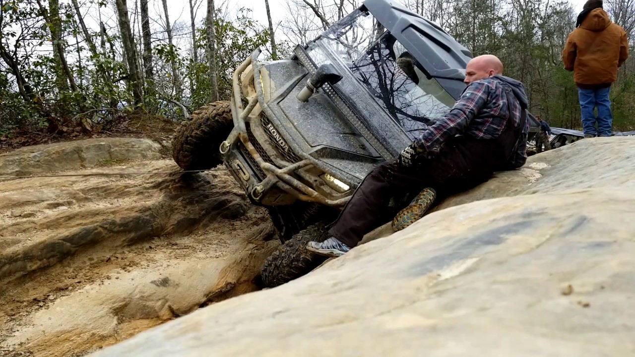 Honda SxS Club going UP Dragons back - TWRA Royal Blue - Pioneer Takeover 2018!