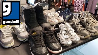 GREAT SNEAKER HAUL AT GOODWILL NIKE LEBRON 10, NORTH FACE + MORE| RETAIL ARBITRAGE