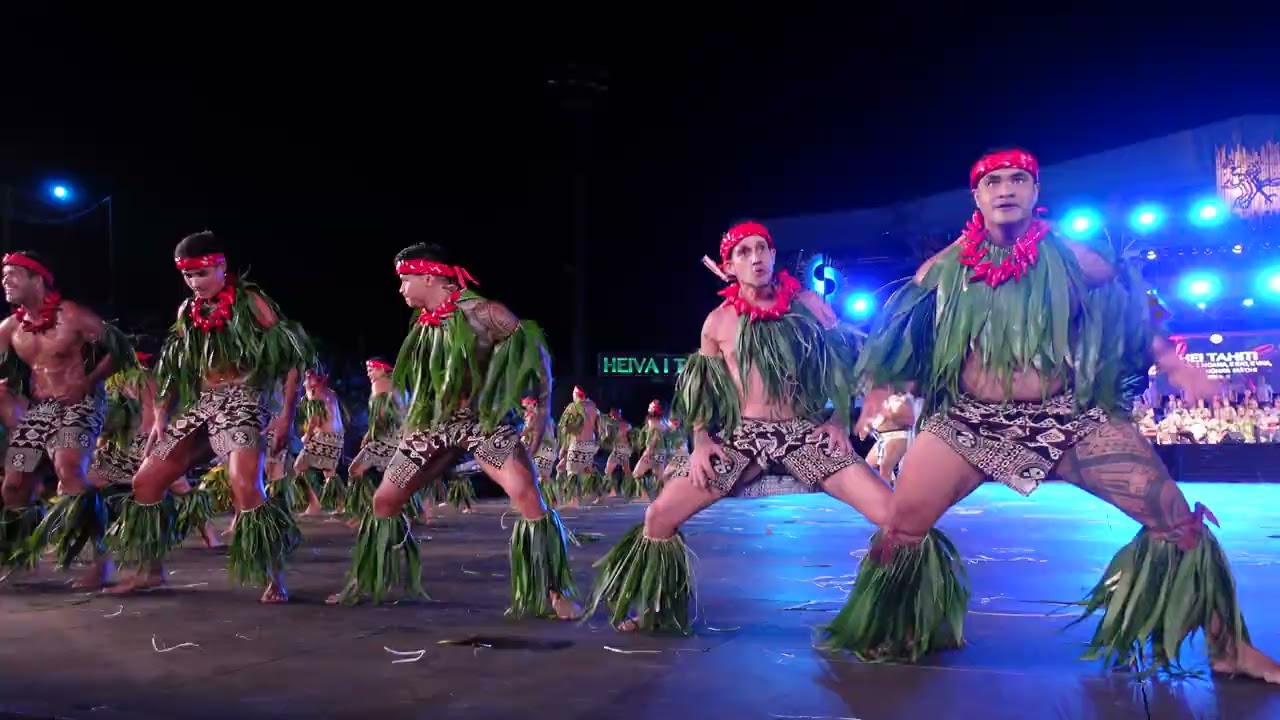 1.3 Hei Tahiti categoria Hura Tau, professionisti