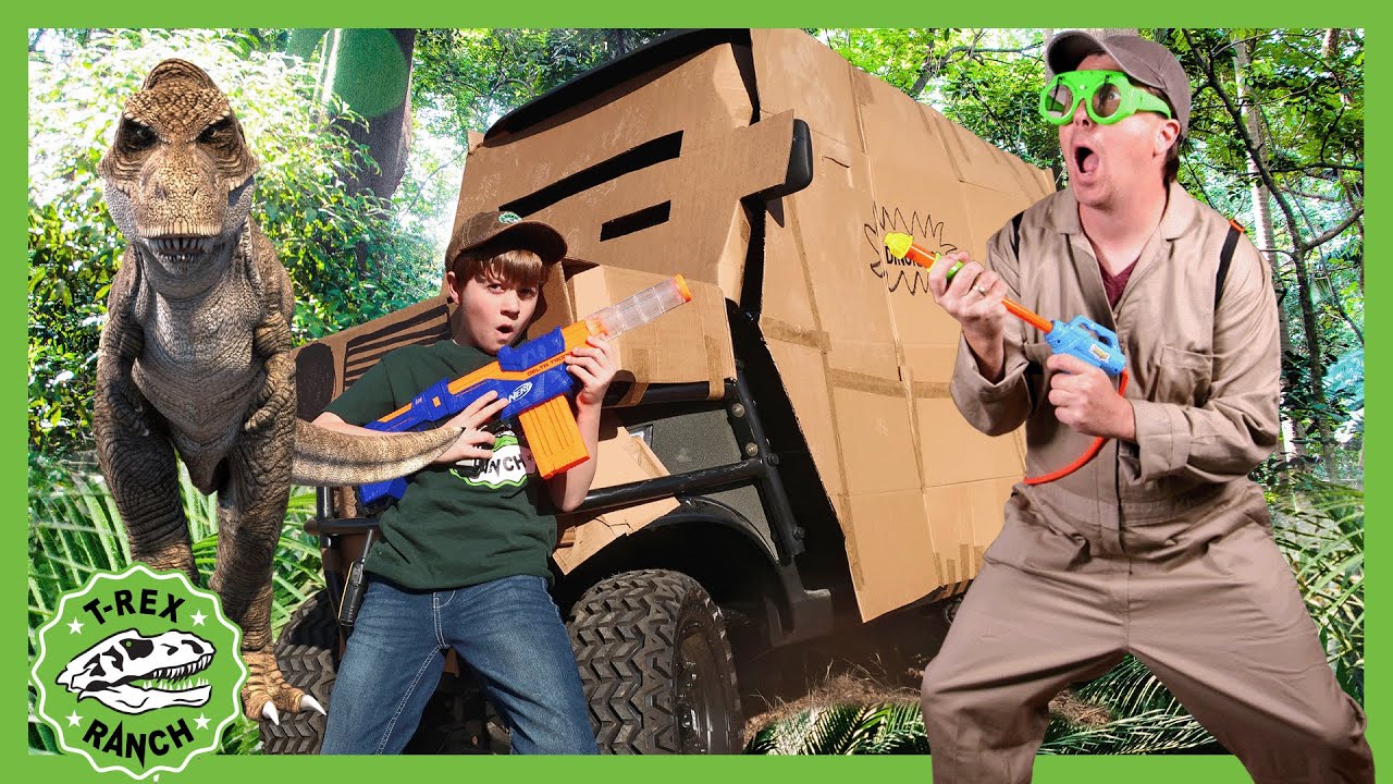 Dinosaur Paddock Fence is Down | T-Rex | Moonbug Kids Dinosaur Animal Show!