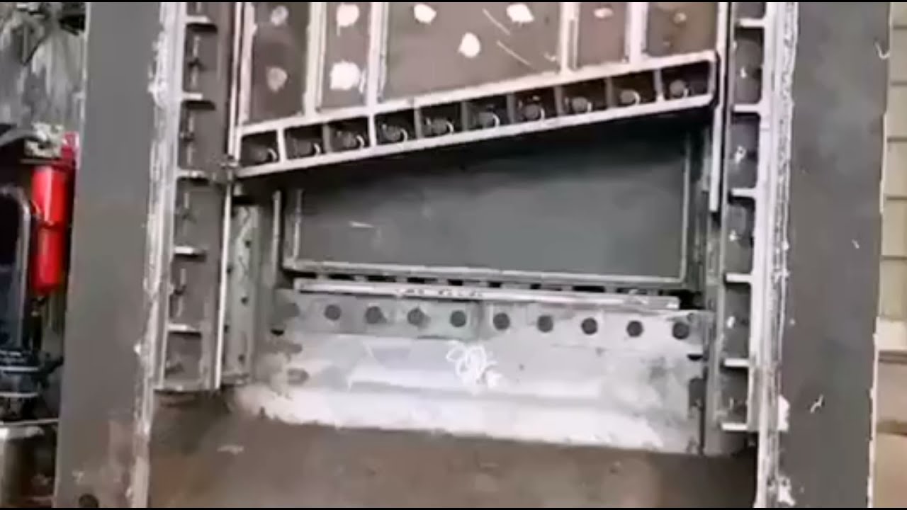 Heavy duty metal scrap shear machine