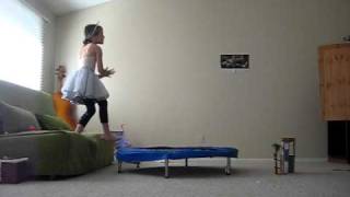 vi trampoline ballet.AVI
