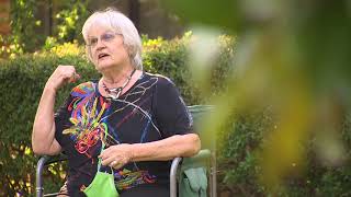 Dallas autoharpist provides pandemic escape from her front porch