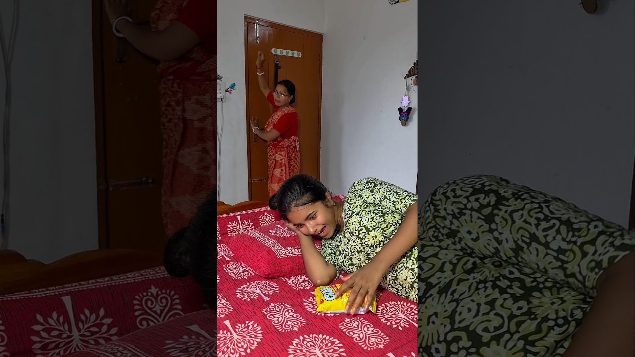 মেয়ে ফেঁসে গেল আবার..🤣🤣 #comedy #funny #viral #shorts #bengalicomedy #trending #viralvideos #tiktok