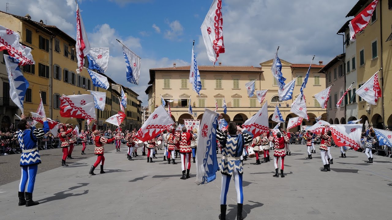 Sbandieratori dei Borghi e Sestieri Fiorentini - Esibizione Pasqua 2023