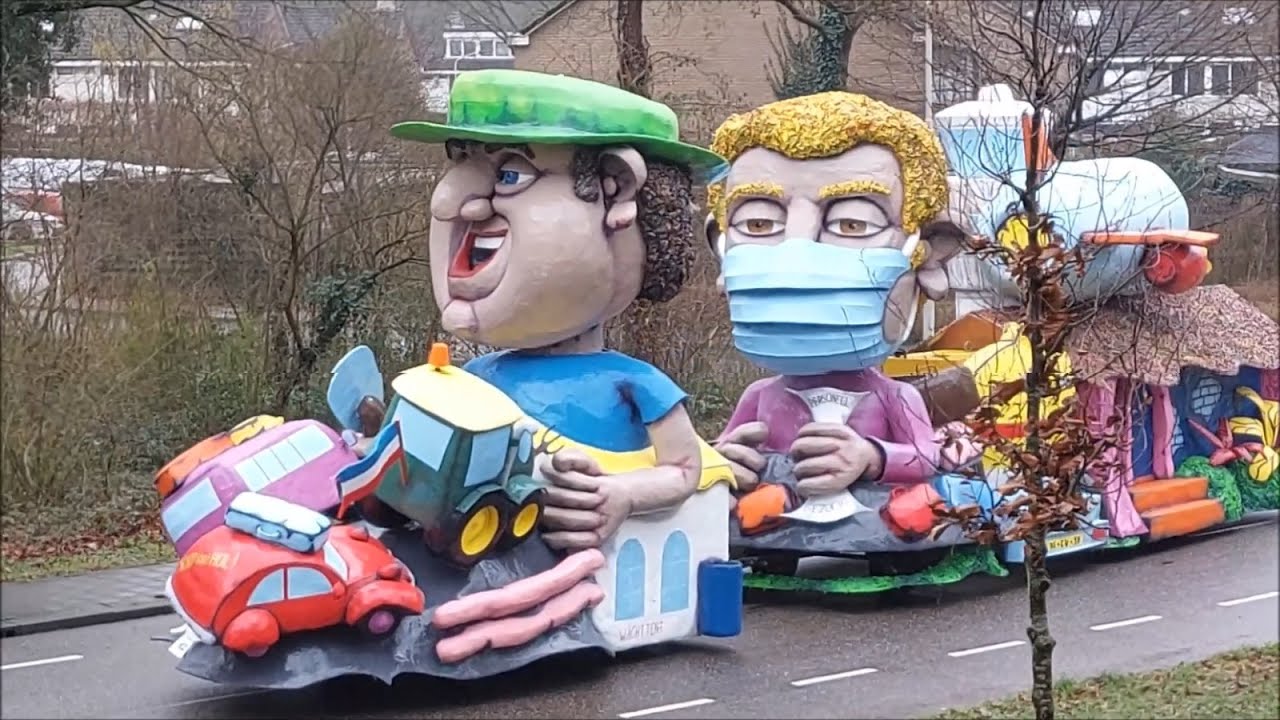 Carnaval Doetinchem - Optocht rijdt naar de stad (18 februari 2023)