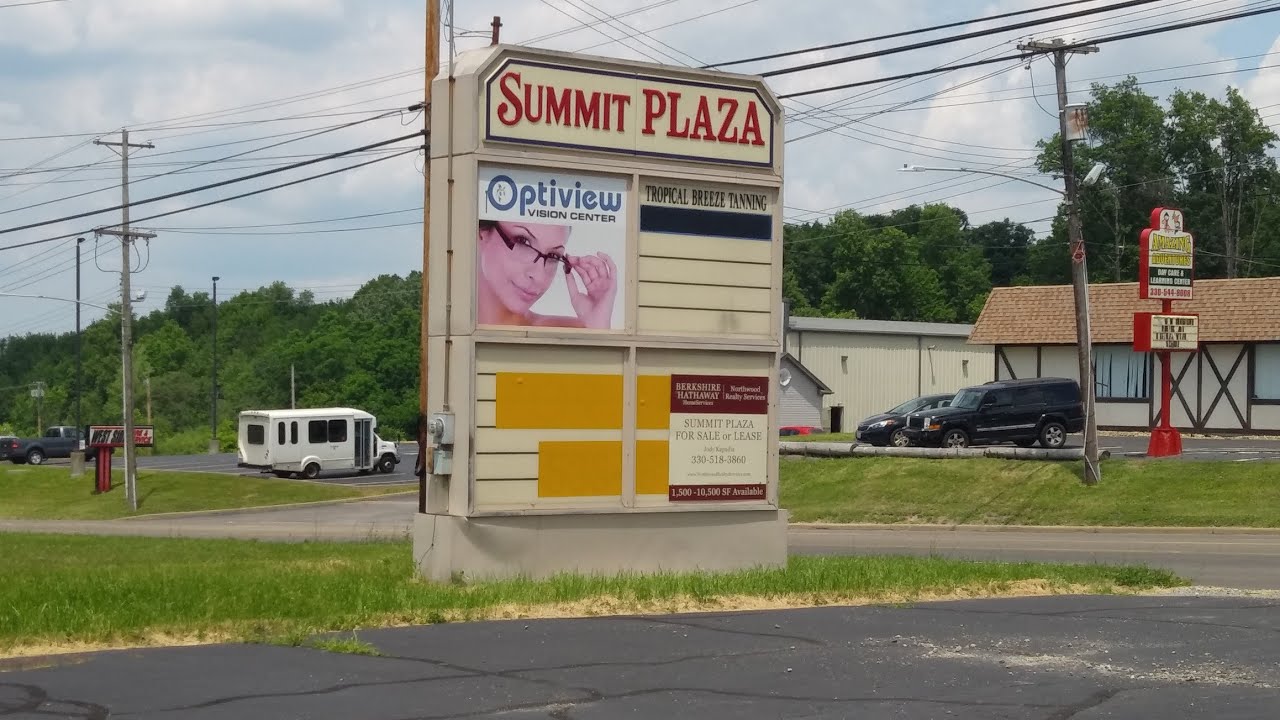 Abandoned Summit plaza in Niles Ohio YouTube