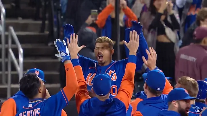 EDUARDO ESCOBAR WALK OFF SINGLE  9/28/22