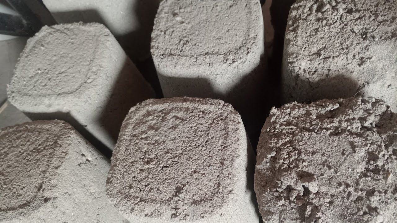 Super duper crispy huge blocks of gritty crunchy texture crumbling dry on floor and in water 🌊