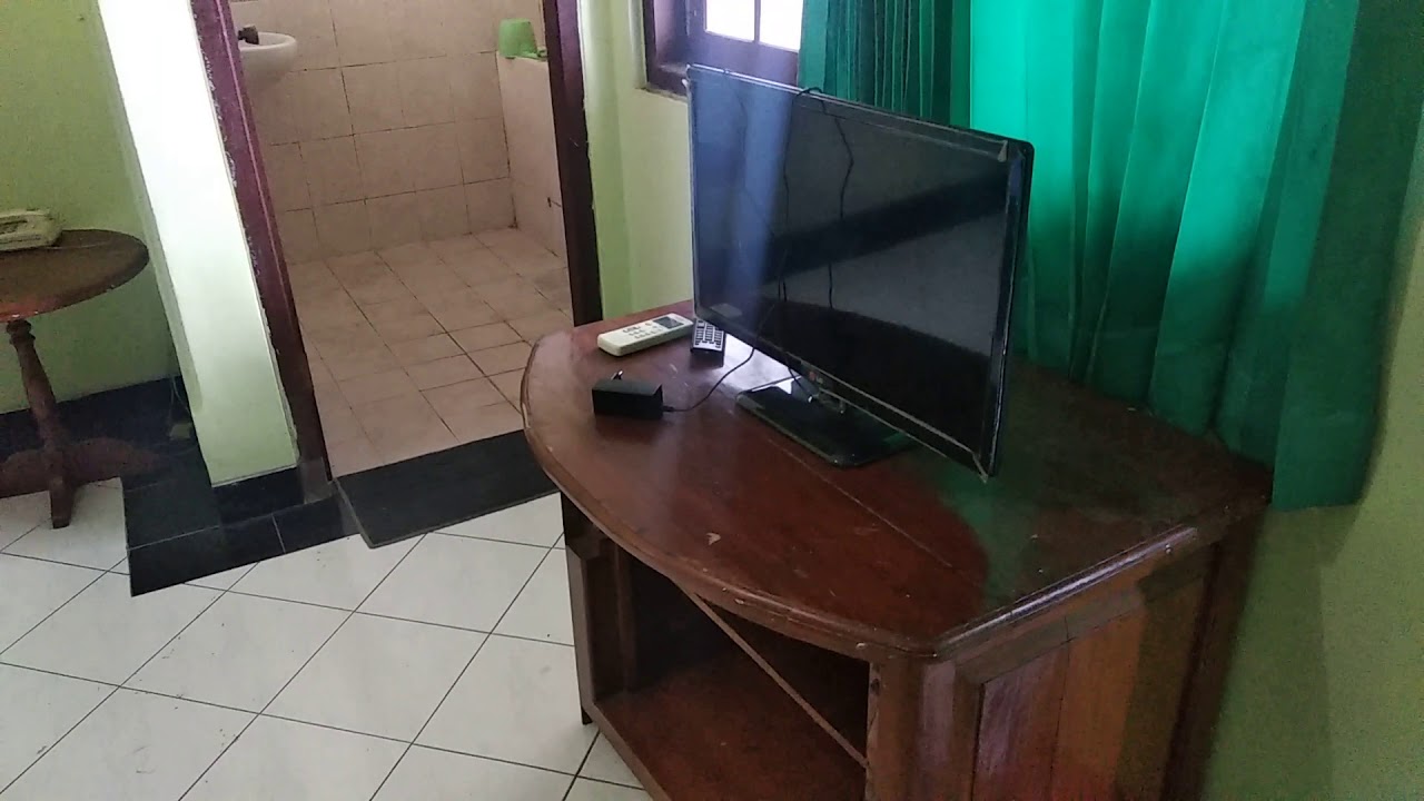 Kamar deluxe hotel Garuda Banjarnegara